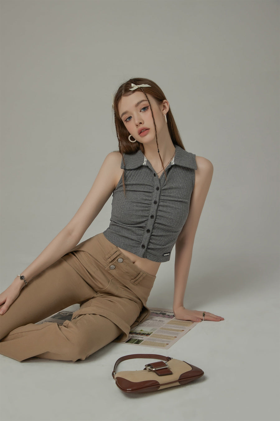 CHUU Shirred Button Color Sleeveless Crop Top