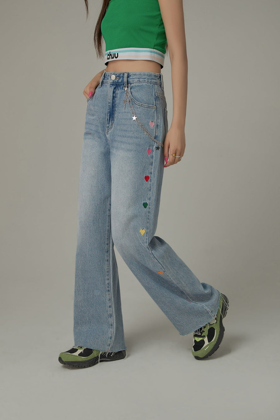 CHUU Colorful Heart Embroidered Denim Straight Wide Jeans