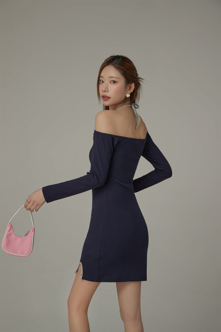CHUU Slit Halter Neck Basic Long Sleeve Mini Dress
