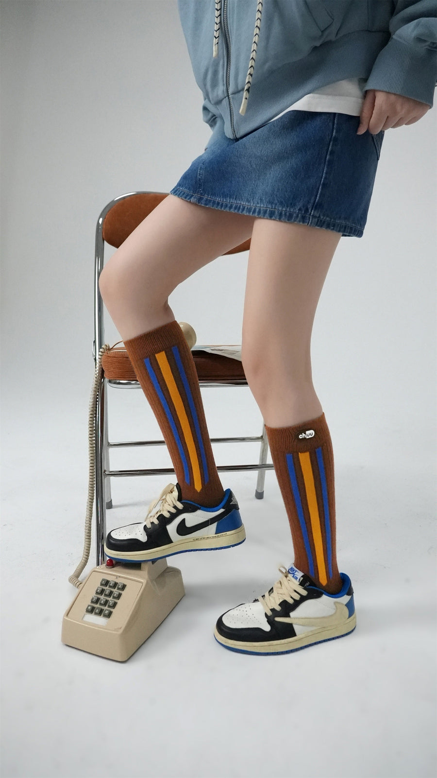 CHUU Three Bands Stripe Mid-Calf Socks