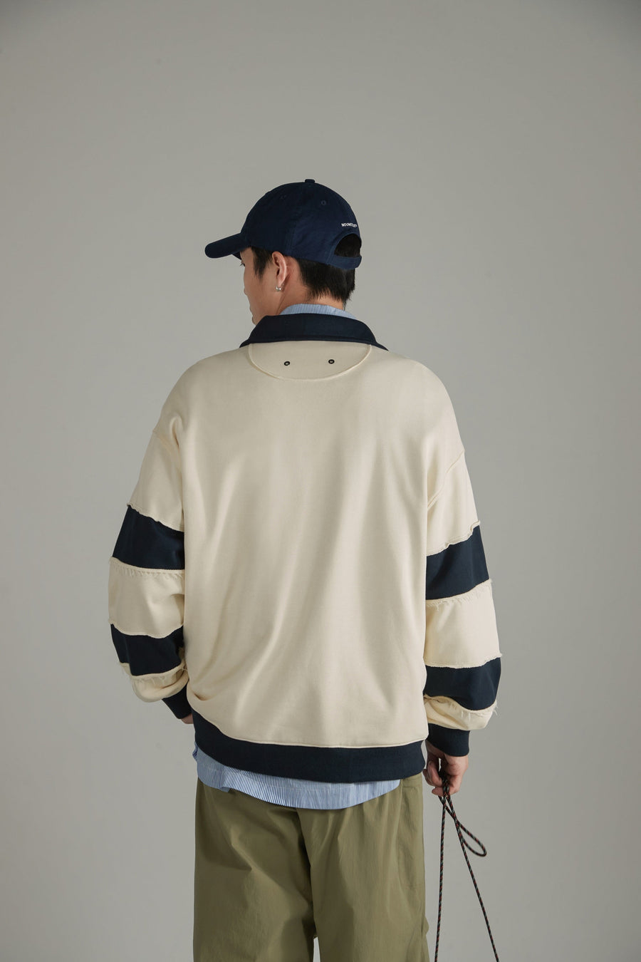 CHUU Half Zip-Up Color Striped Sweatshirt