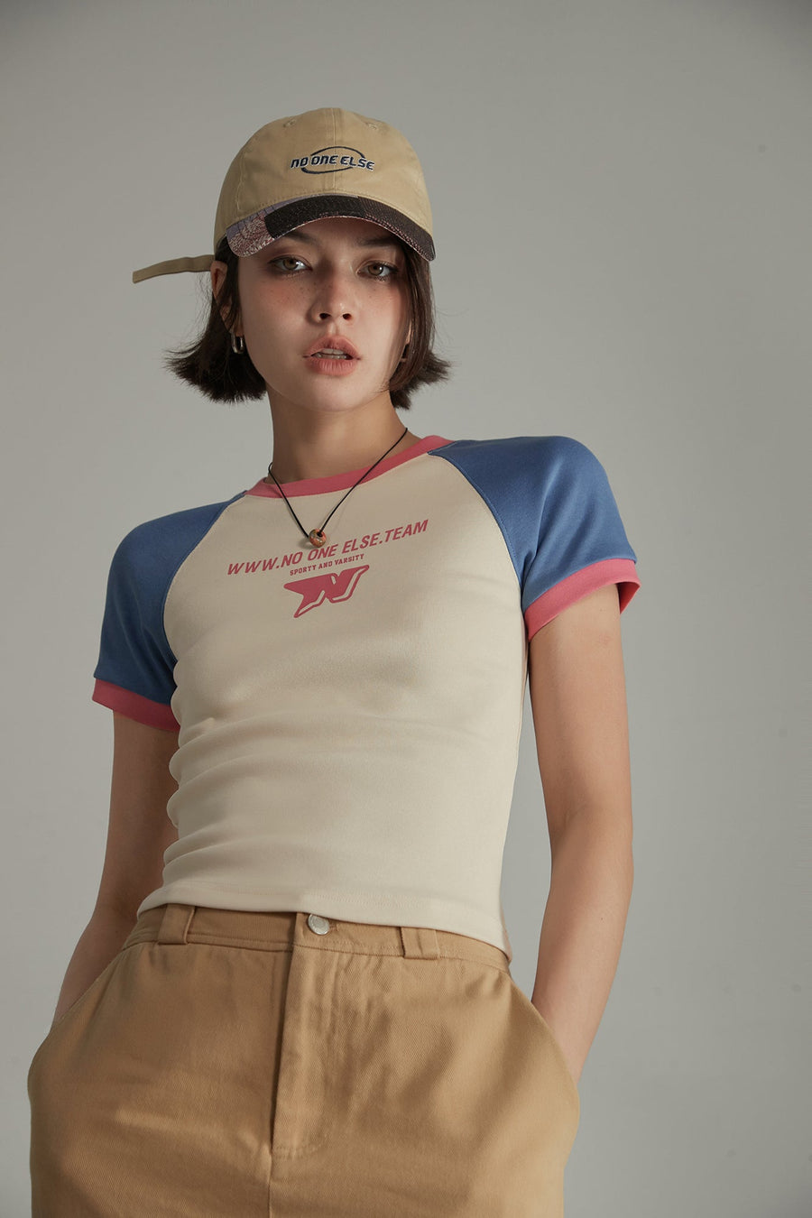 CHUU Noe Sporty Color Raglan Slim T-Shirt