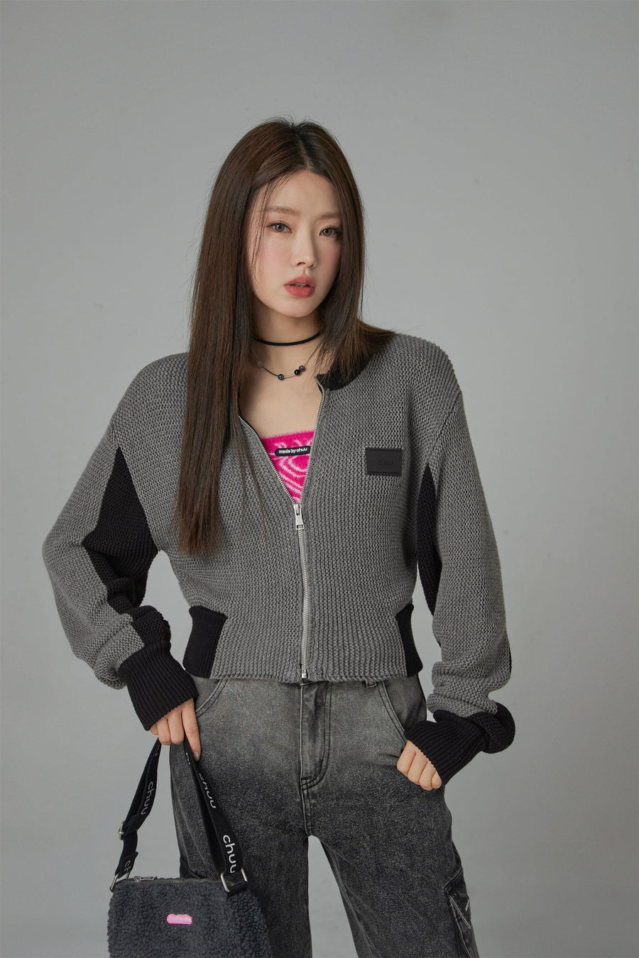 CHUU Ring The Alarm Cropped Zip-Up Knit Cardigan