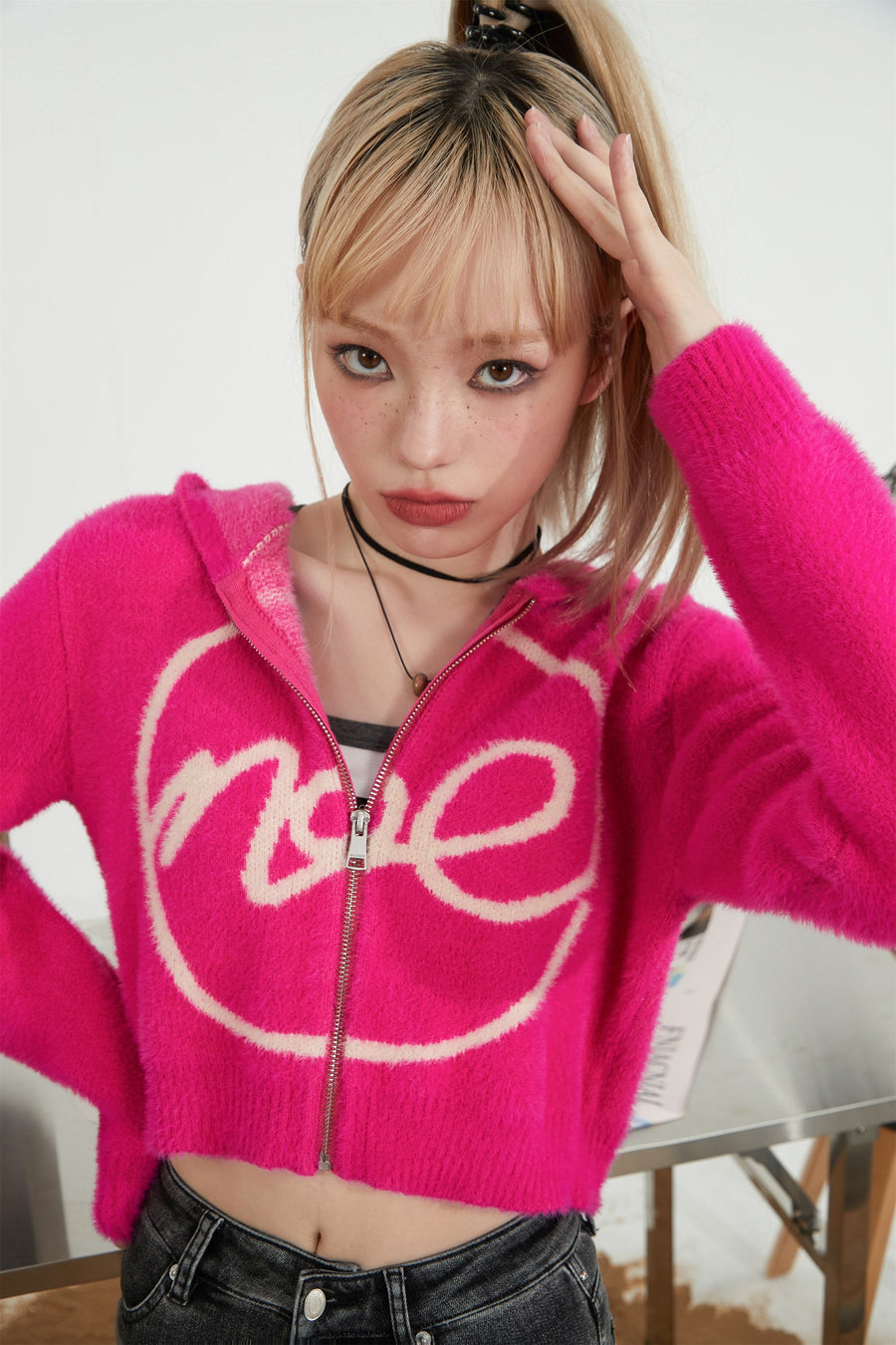 CHUU Lettering Knit Hoodie