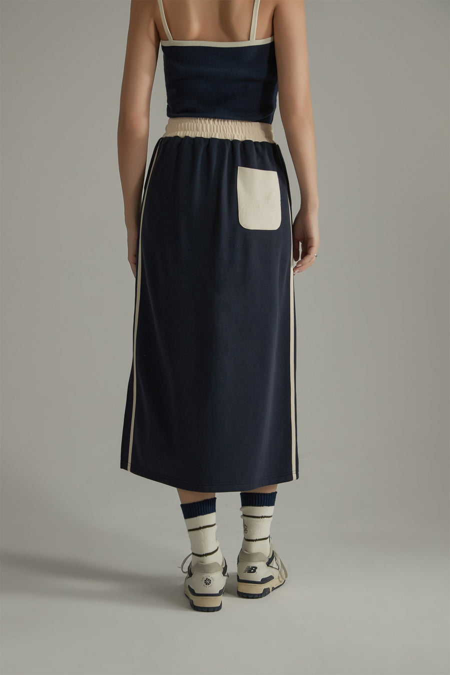 Elastic Waist Contrast Color Slit Mid Length Sporty Skirt