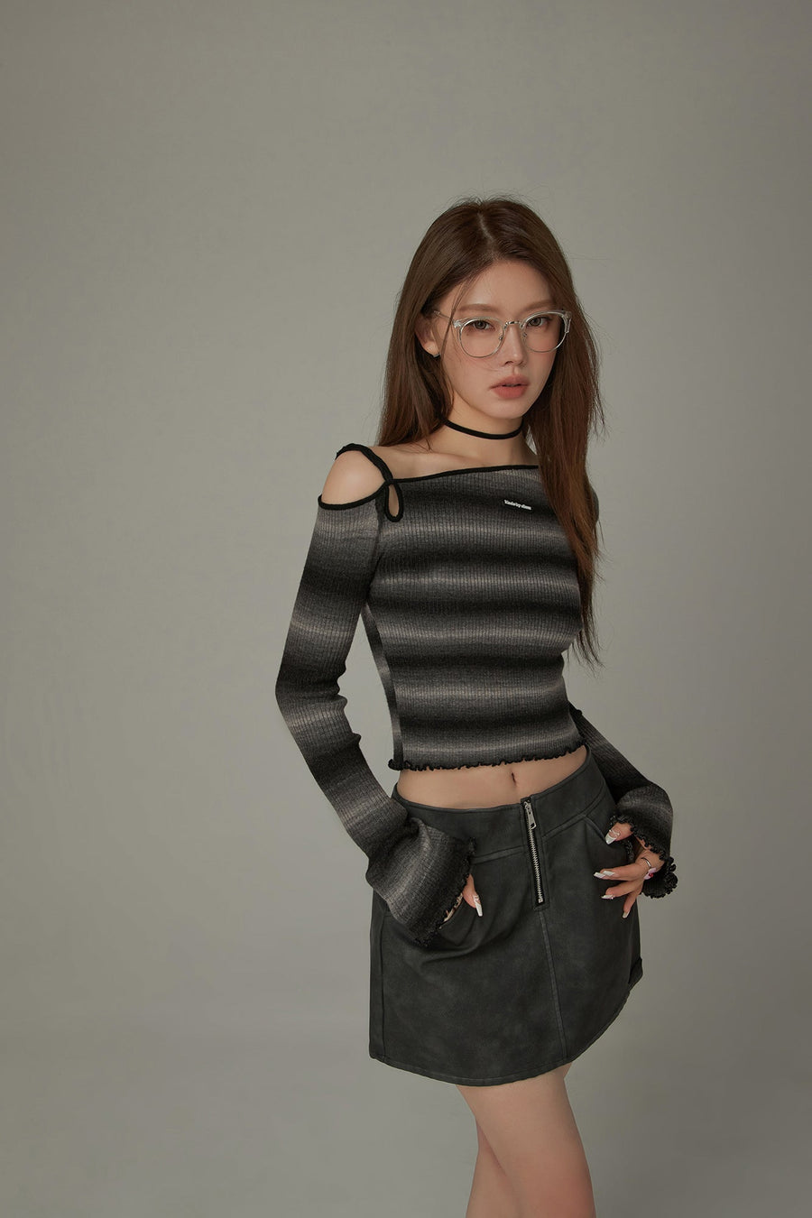 One-Shoulder Frill Knit Top
